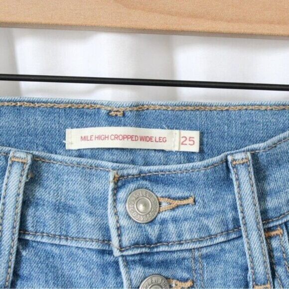 NWOT Levi’s Mile High Crop Wide Leg Jeans in Light Wash 25 - Picture 7 of 8
